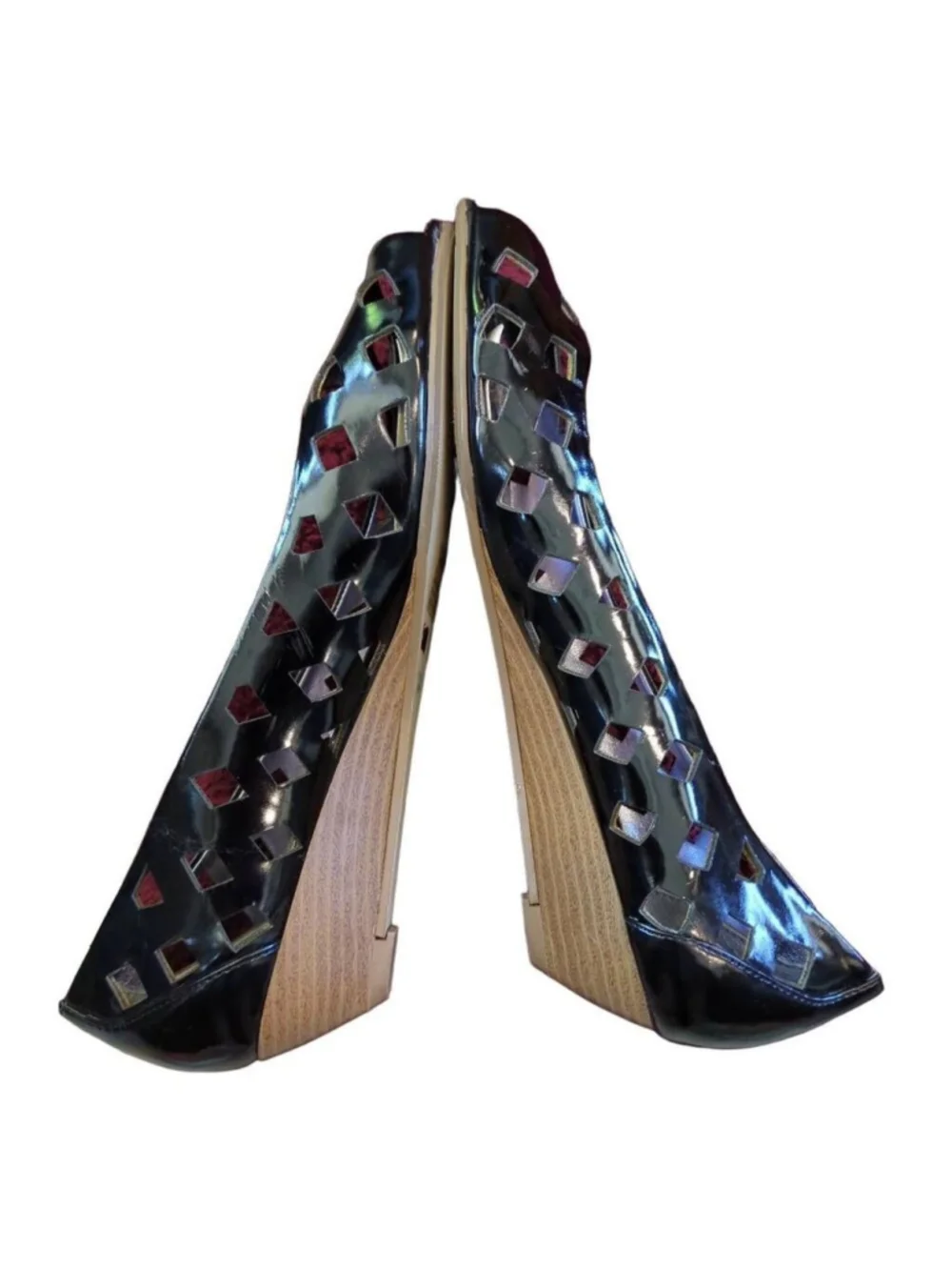 Steve Madden Women's Nina Faux Patent Leather Cutout Wedge Heel Peep Toe 8.5